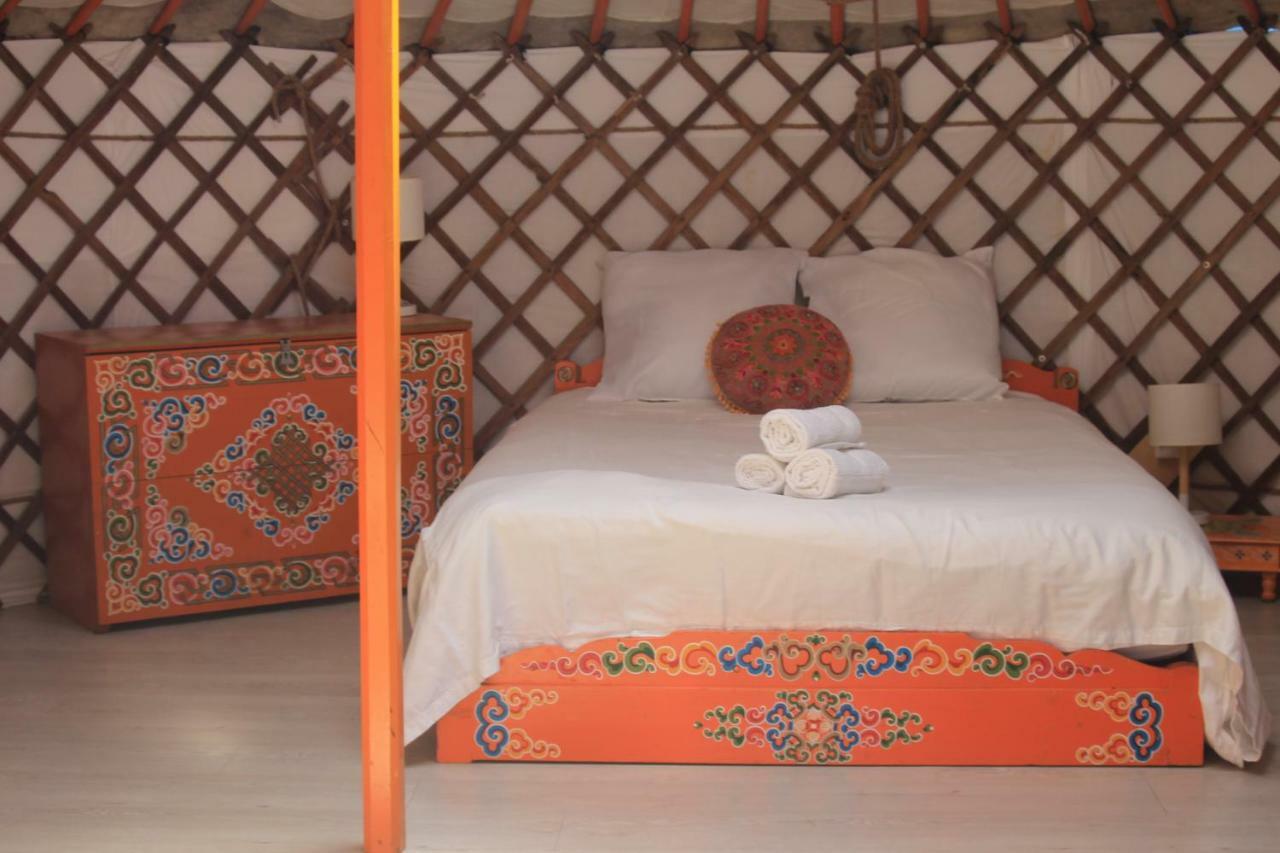 Yourte Grain De Folie Hotel Waben ภายนอก รูปภาพ